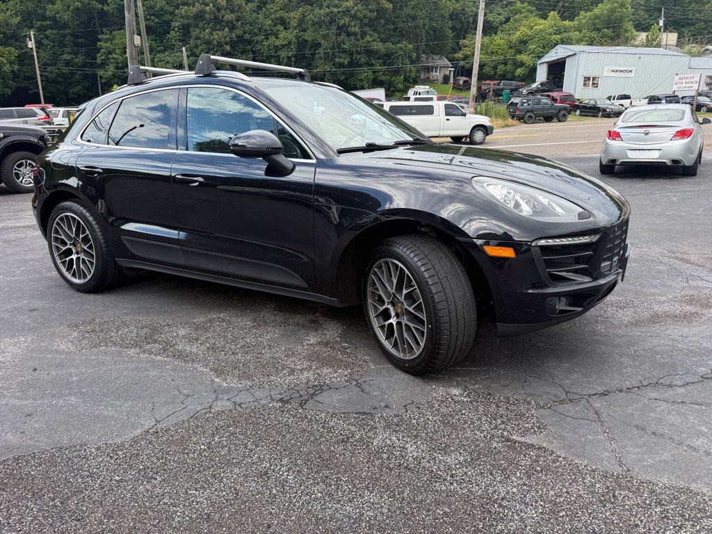 Used 2015 Porsche Macan S w/ Premium Package Plus AWD/4WD image 40