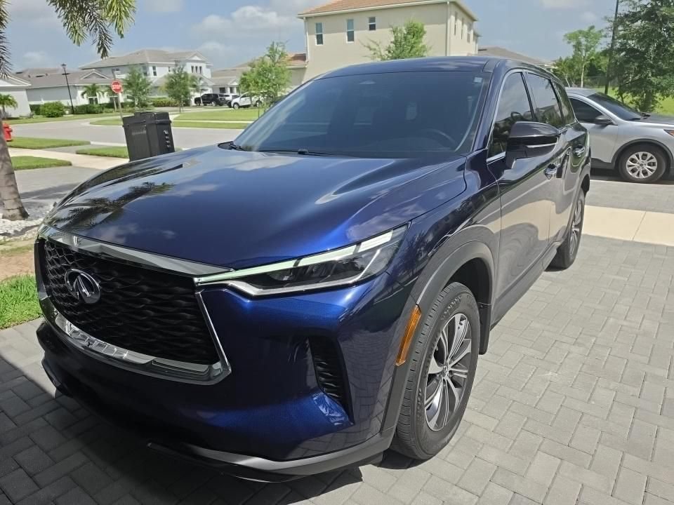 Used 2023 INFINITI QX60 Pure FWD image 1