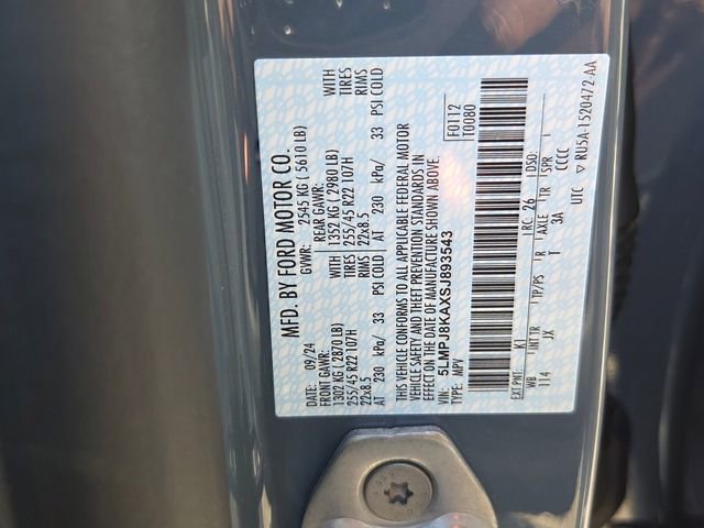 Used 2025 Lincoln Nautilus Reserve w/ Jet Appearance Package image 10