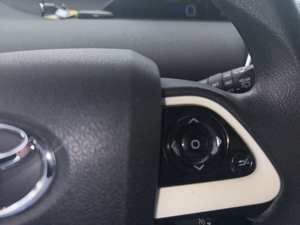 Used 2016 Toyota Prius Two image 17