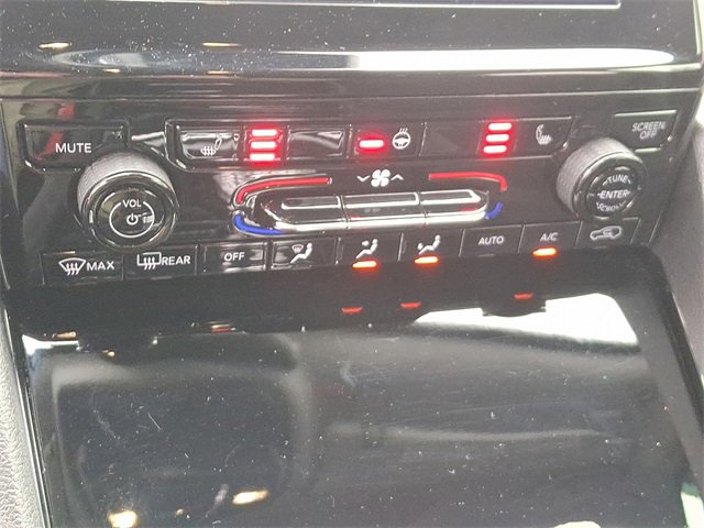 Used 2021 Jeep Grand Cherokee L Laredo w/ Luxury Tech Group I image 15