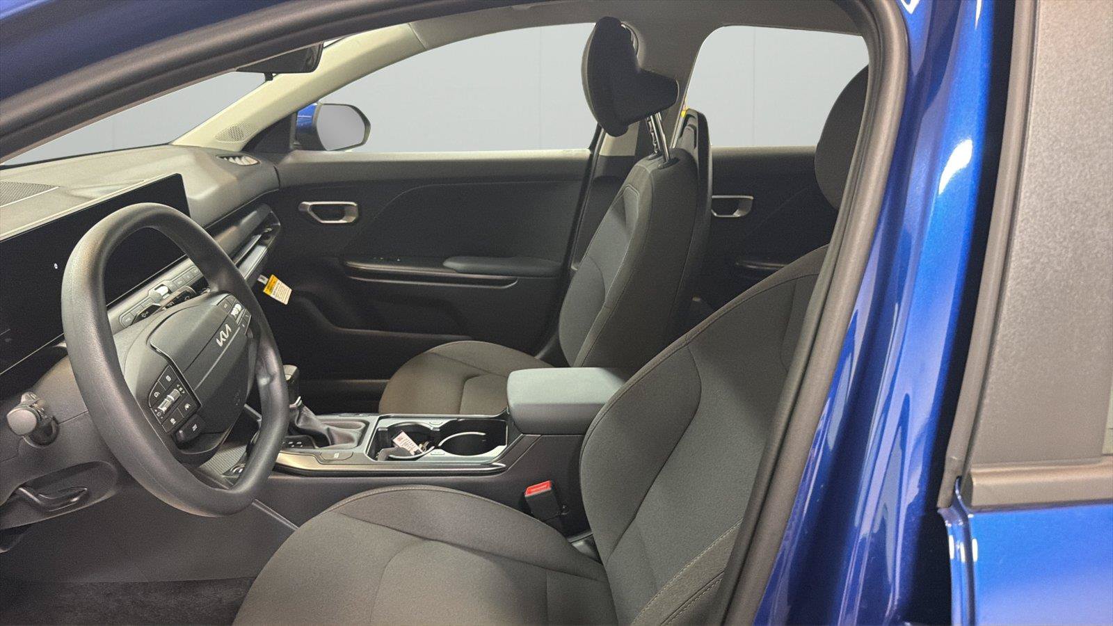New 2026 Kia K4 FWD image 10