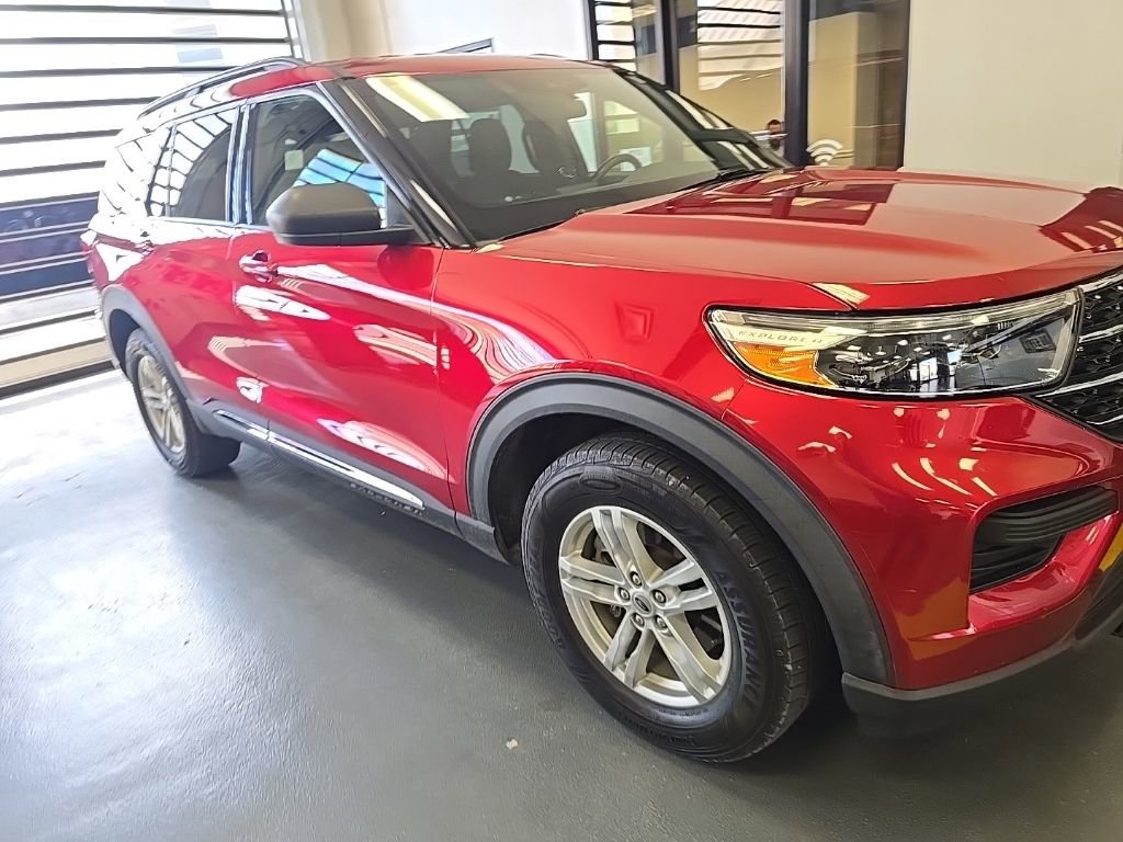 Certified 2020 Ford Explorer XLT w/ Comfort Package AWD/4WD image 1