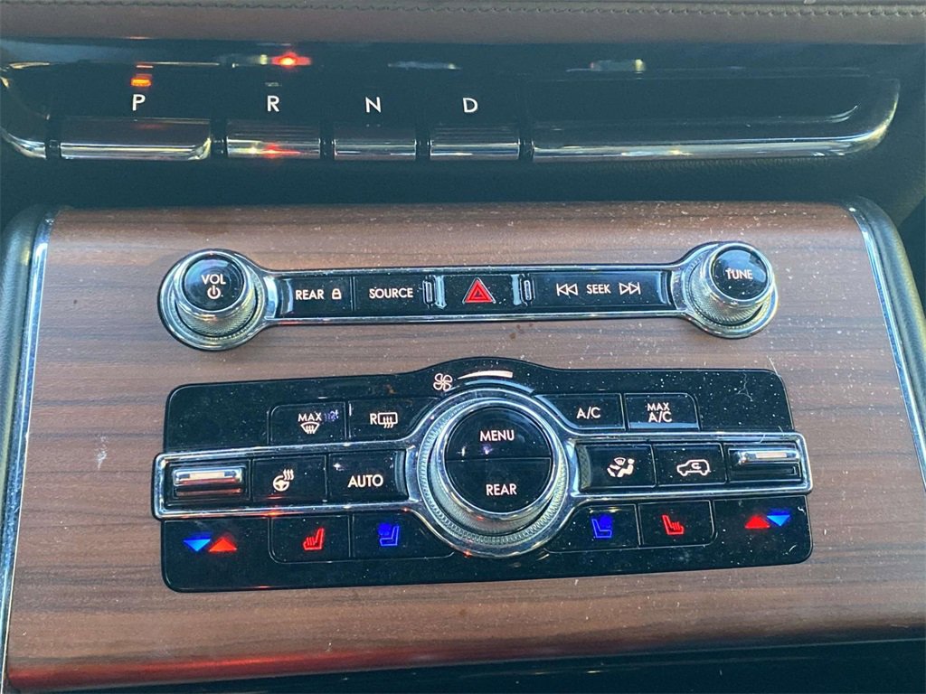 Used 2022 Lincoln Aviator Reserve w/ Equipment Group 201A image 28