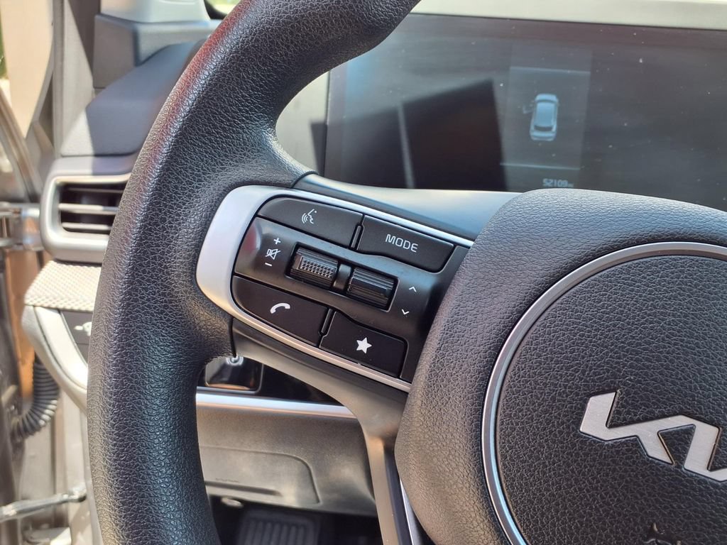 Used 2024 Kia Sportage LX AWD/4WD image 14