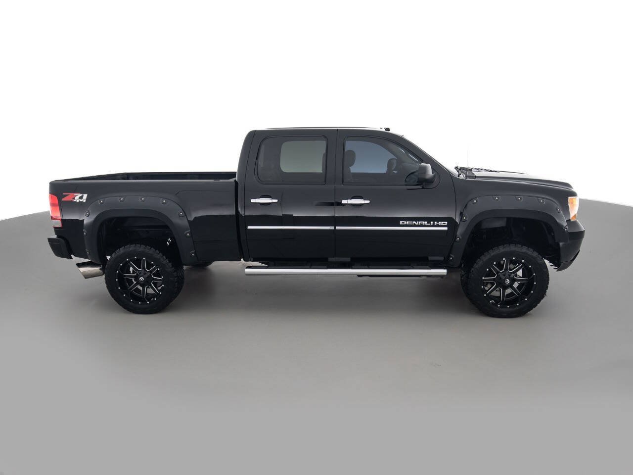 Used 2013 GMC Sierra 2500 Denali w/ Suspension Package, Off-Road AWD/4WD image 4