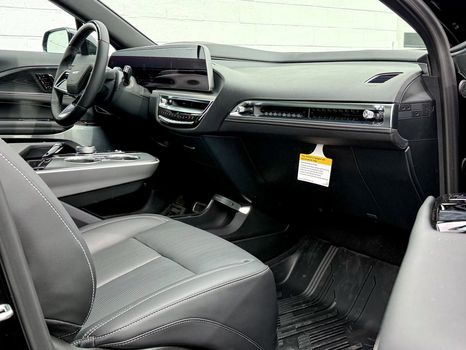 New 2026 Cadillac Lyriq V w/ LPO, Floor Liner Package AWD/4WD image 6