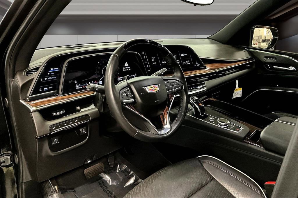 Certified 2024 Cadillac Escalade Premium Luxury image 17