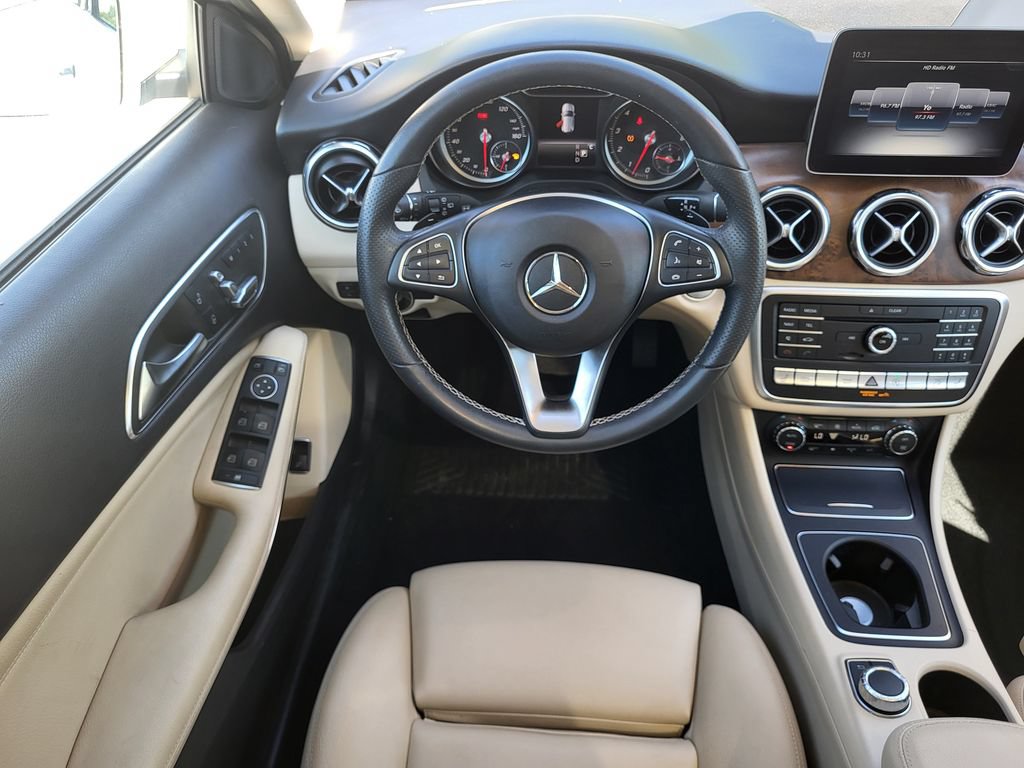 Used 2019 Mercedes-Benz GLA 250 4MATIC w/ Premium Package image 21