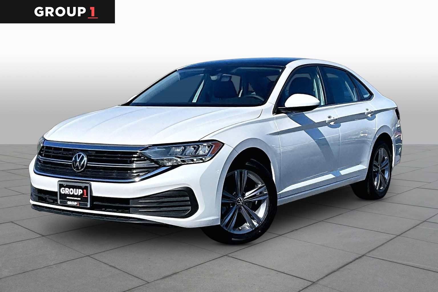 Used 2023 Volkswagen Jetta SE w/ Panoramic Sunroof Package