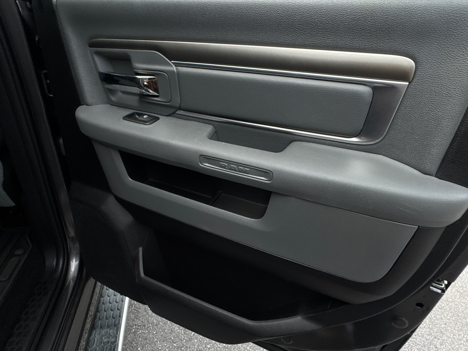 Used 2015 RAM 1500 Big Horn AWD/4WD image 18