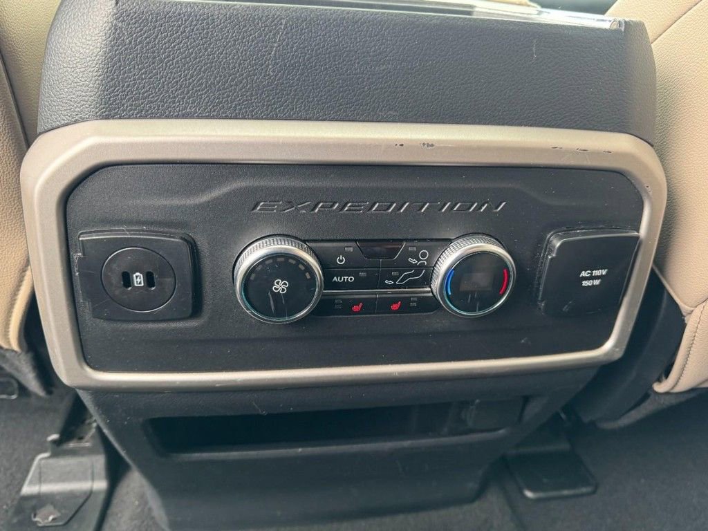 Used 2024 Ford Expedition Limited AWD/4WD image 13