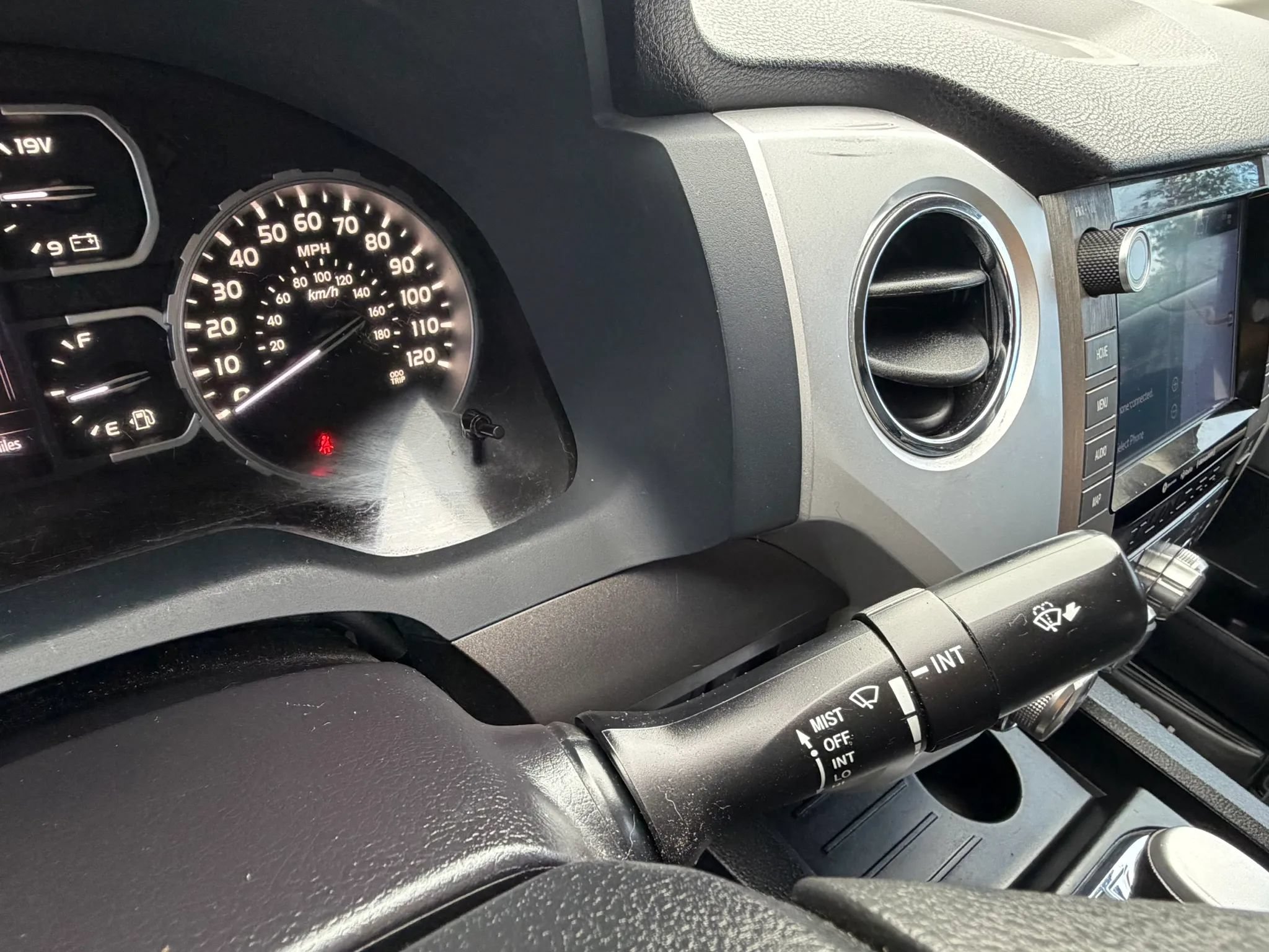 Used 2020 Toyota Tundra SR5 w/ SR5 Upgrade Package RWD image 35