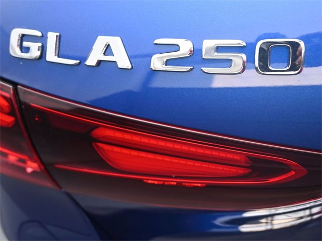 New 2025 Mercedes-Benz GLA 250 image 12