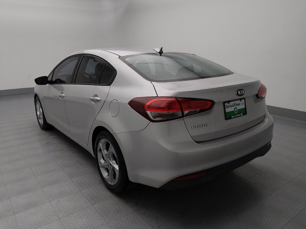 Used 2017 Kia Forte LX image 5