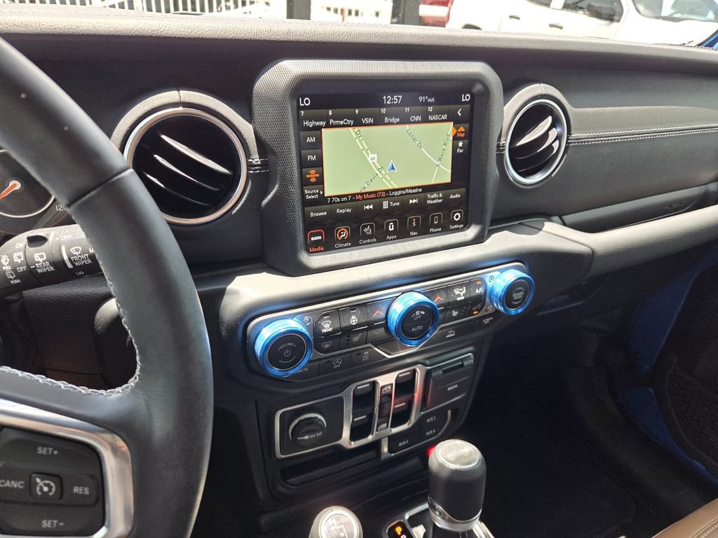 Used 2022 Jeep Wrangler Unlimited Sahara w/ LED Lighting Group AWD/4WD image 24
