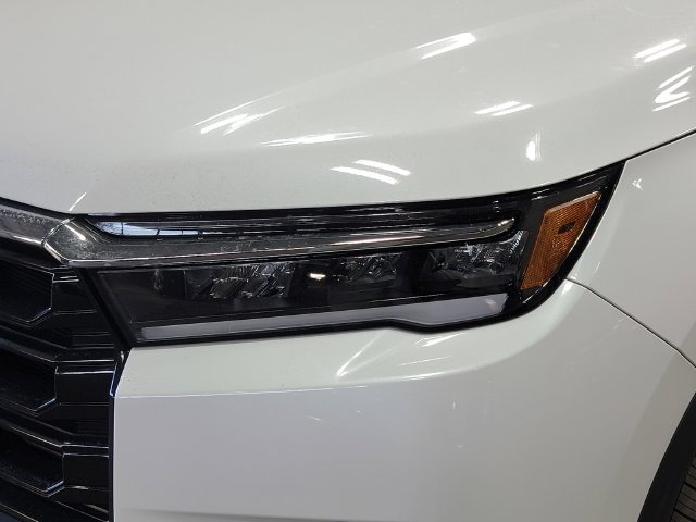 New 2026 Honda Pilot Touring image 8