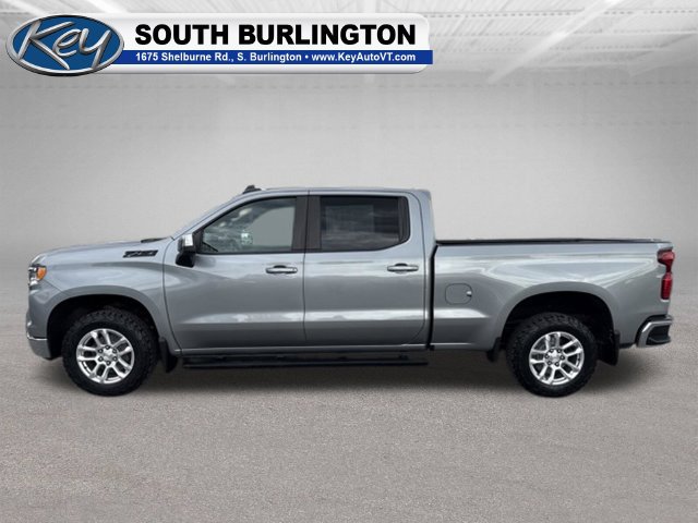 Used 2023 Chevrolet Silverado 1500 LT w/ Z71 Off-Road Package AWD/4WD image 4