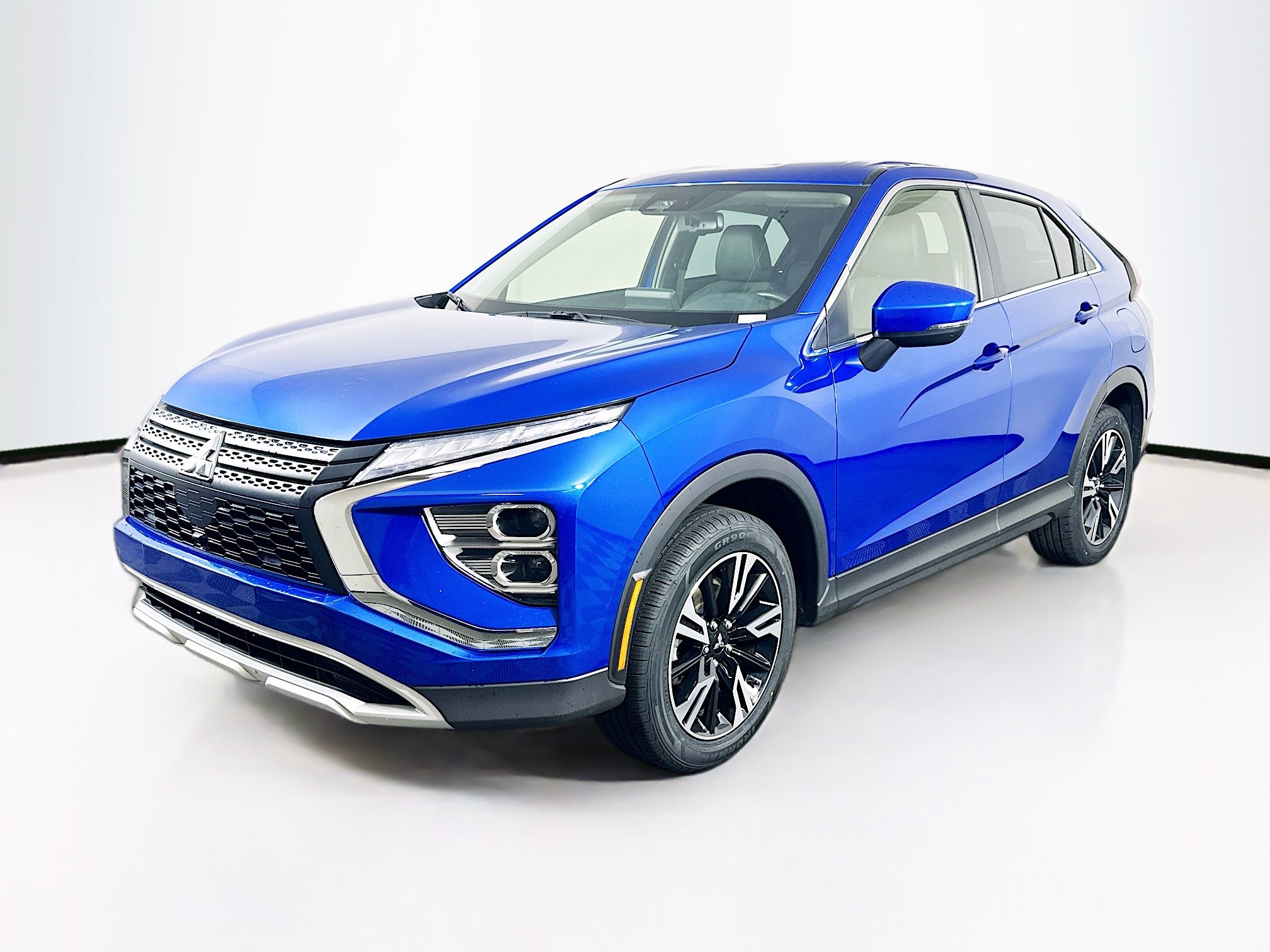 Used 2024 Mitsubishi Eclipse Cross SE AWD/4WD image 3