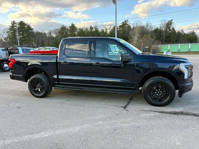 Used 2025 Ford F150 Lightning XLT image 2