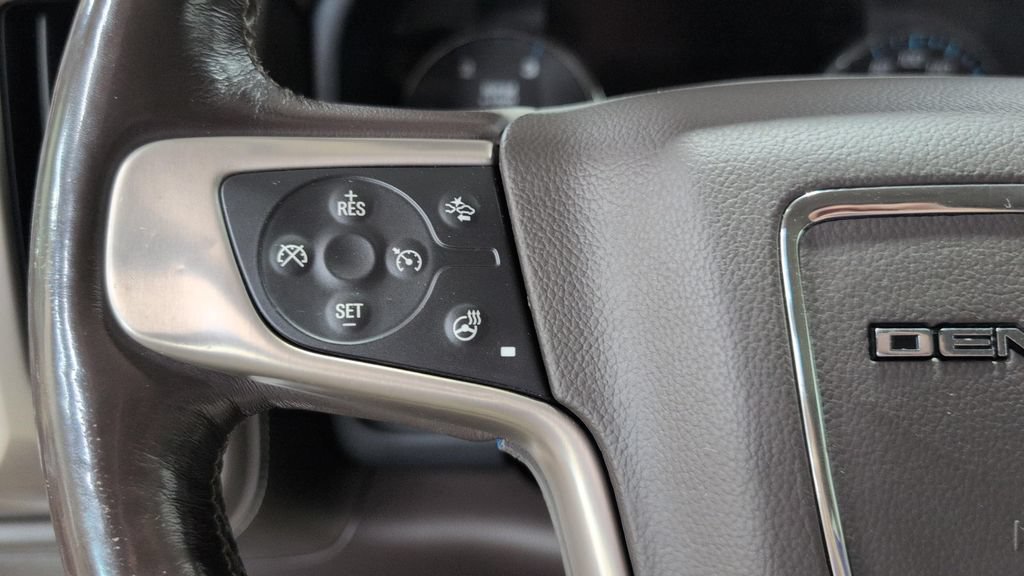 Used 2018 GMC Sierra 2500 Denali AWD/4WD image 11