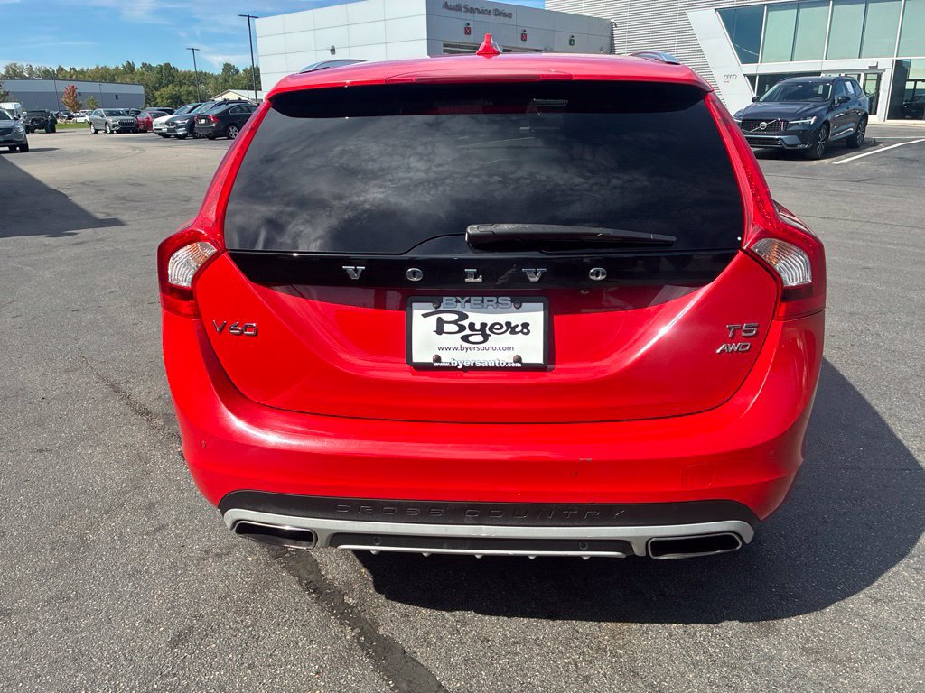 Used 2017 Volvo V60 T5 Cross Country w/ Convenience Package AWD/4WD image 5