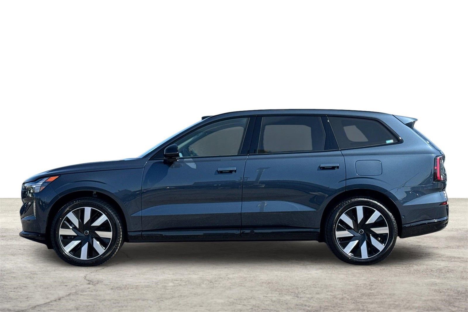 New 2025 Volvo EX90 Ultra image 5