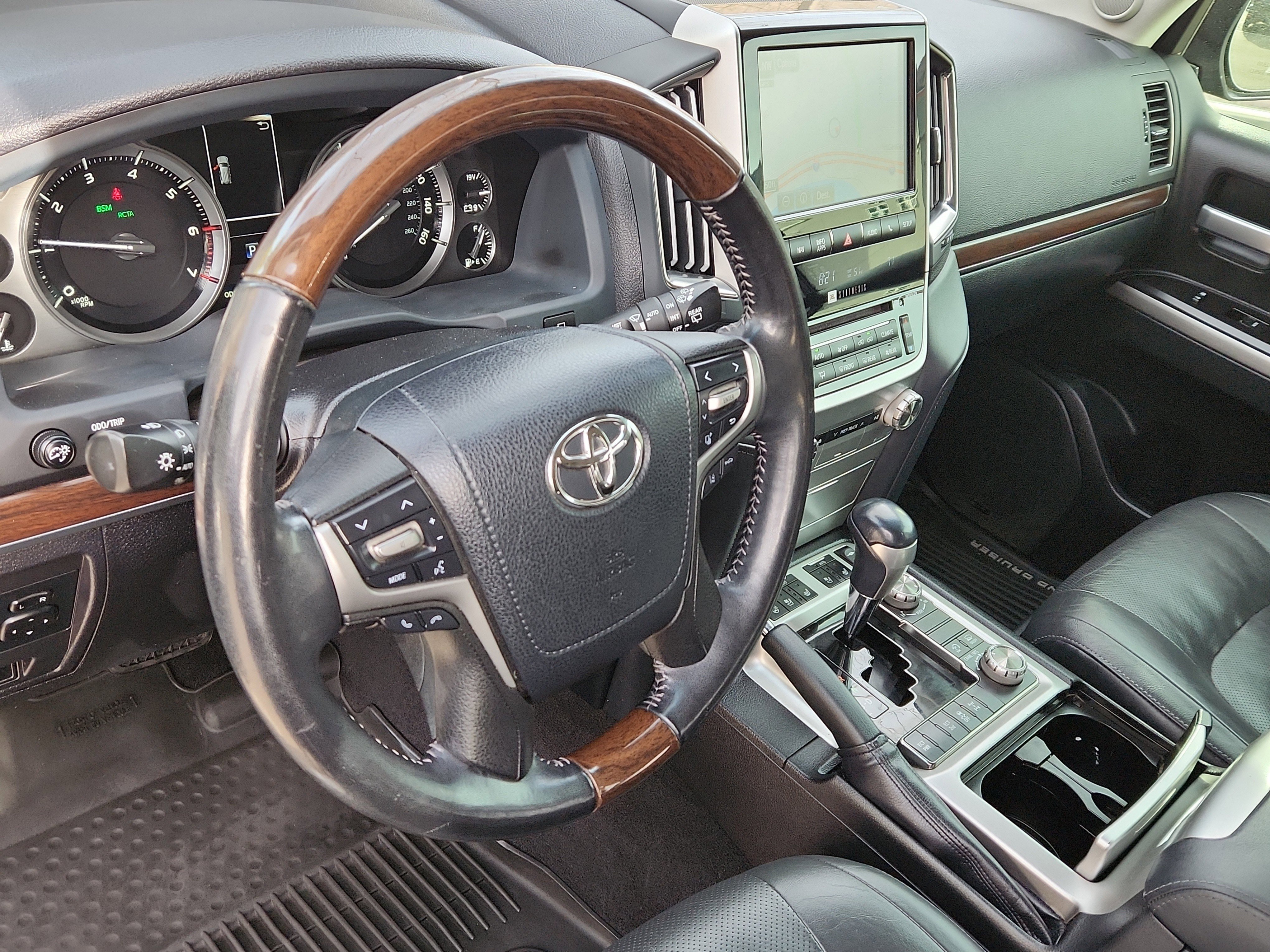 Certified 2019 Toyota Land Cruiser AWD/4WD image 8