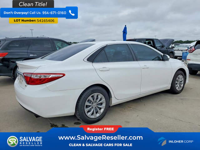 Used 2017 Toyota Camry LE FWD image 4
