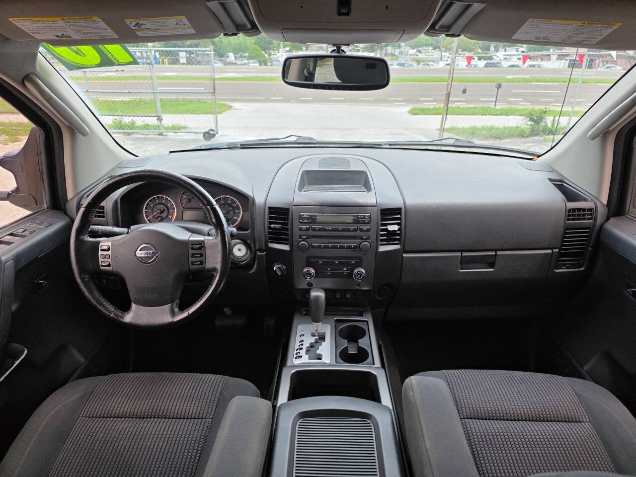 Used 2010 Nissan Titan SE w/ SE Value Truck Pkg AWD/4WD image 16