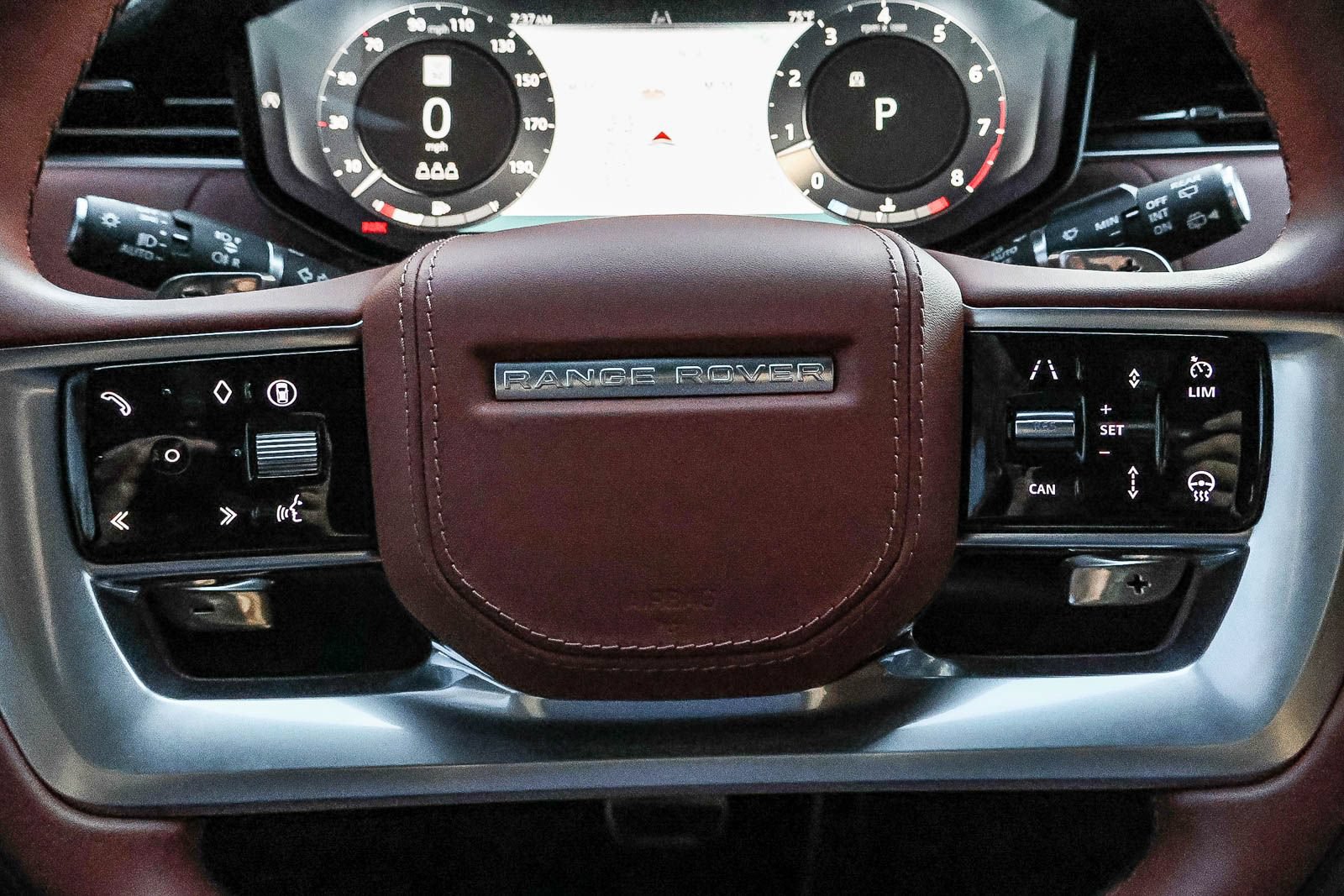 Certified 2024 Land Rover Range Rover SV AWD/4WD image 30