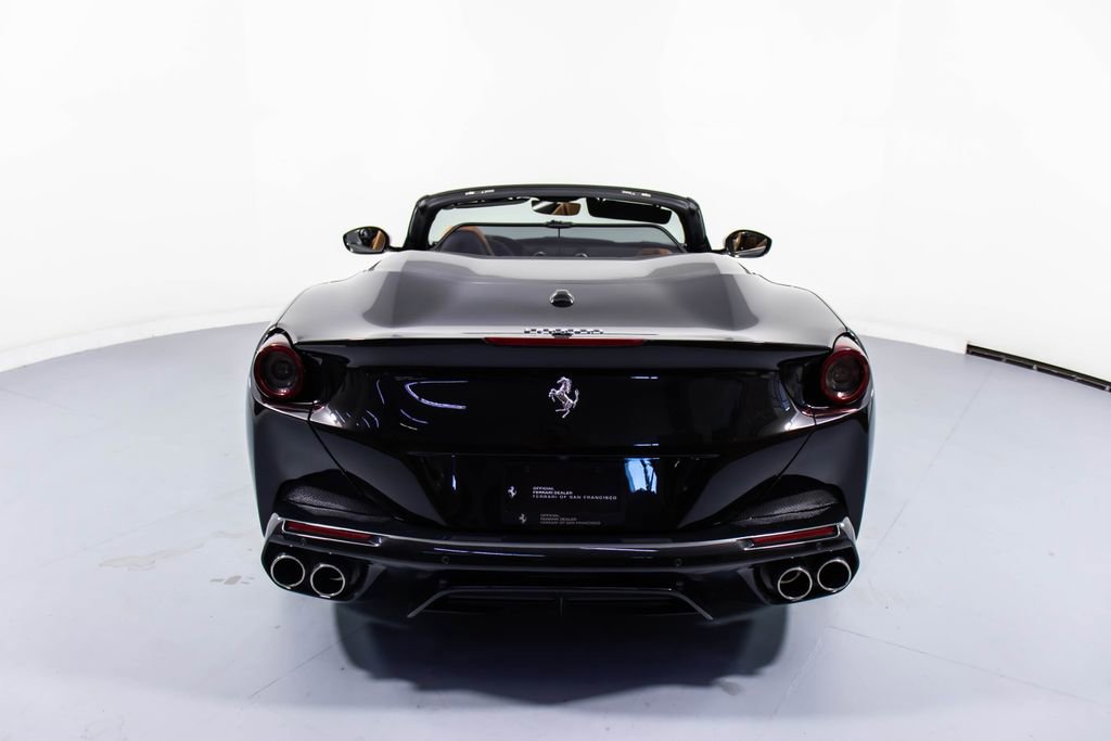 Certified 2019 Ferrari Portofino image 7