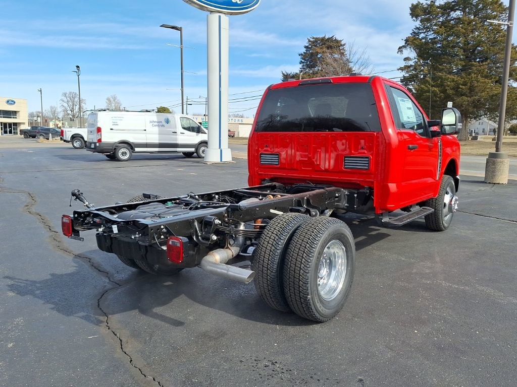 New 2026 Ford F350 XLT w/ XLT Value Package AWD/4WD image 18
