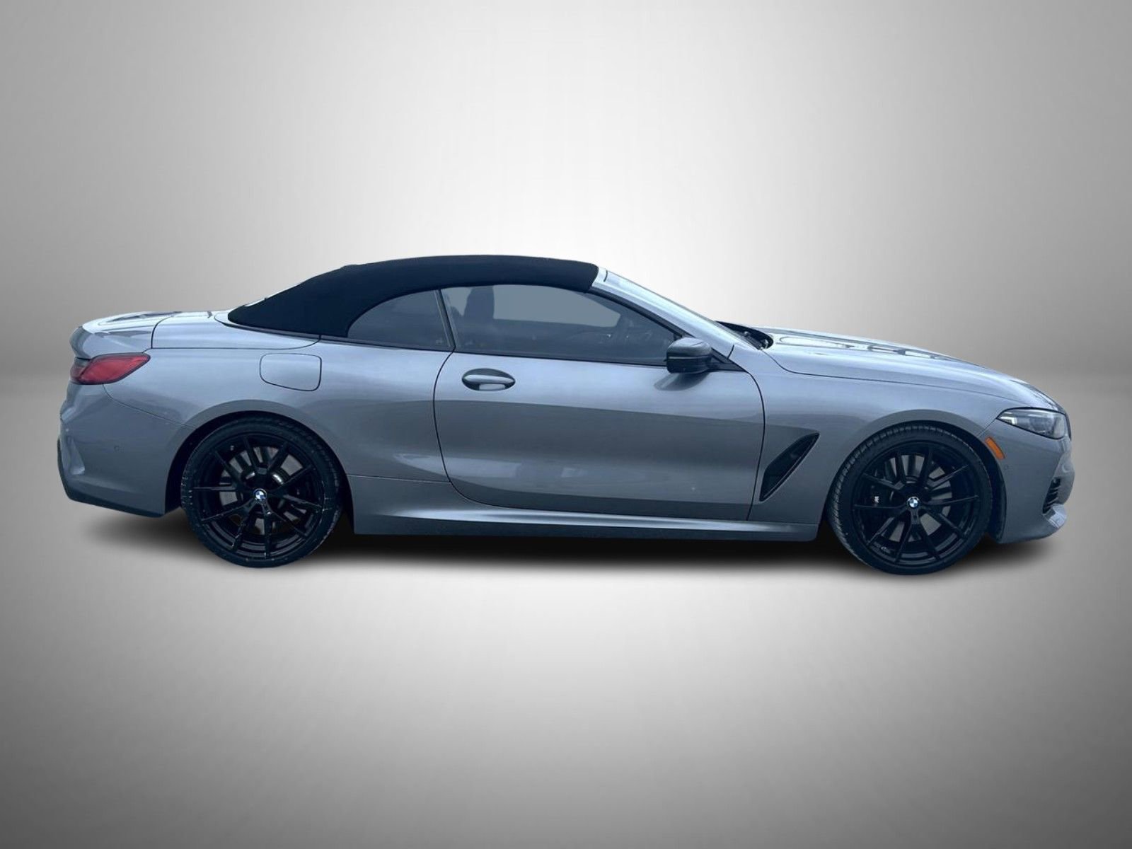 Used 2023 BMW M850i xDrive Convertible image 4