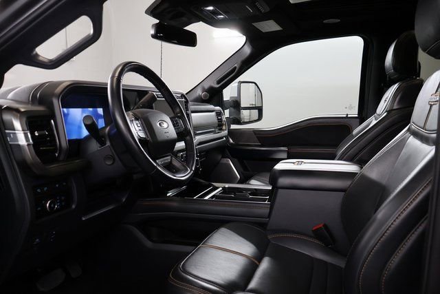 Used 2023 Ford F350 Platinum AWD/4WD image 11