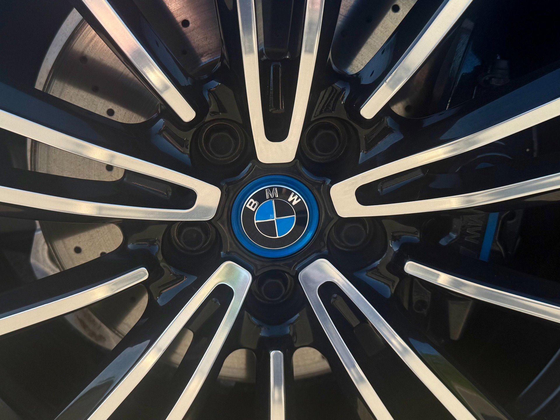 Used 2019 BMW i8 Coupe AWD/4WD image 37