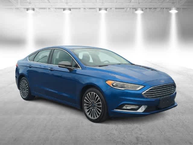 Used 2017 Ford Fusion SE w/ Fusion SE Technology Package AWD/4WD image 2