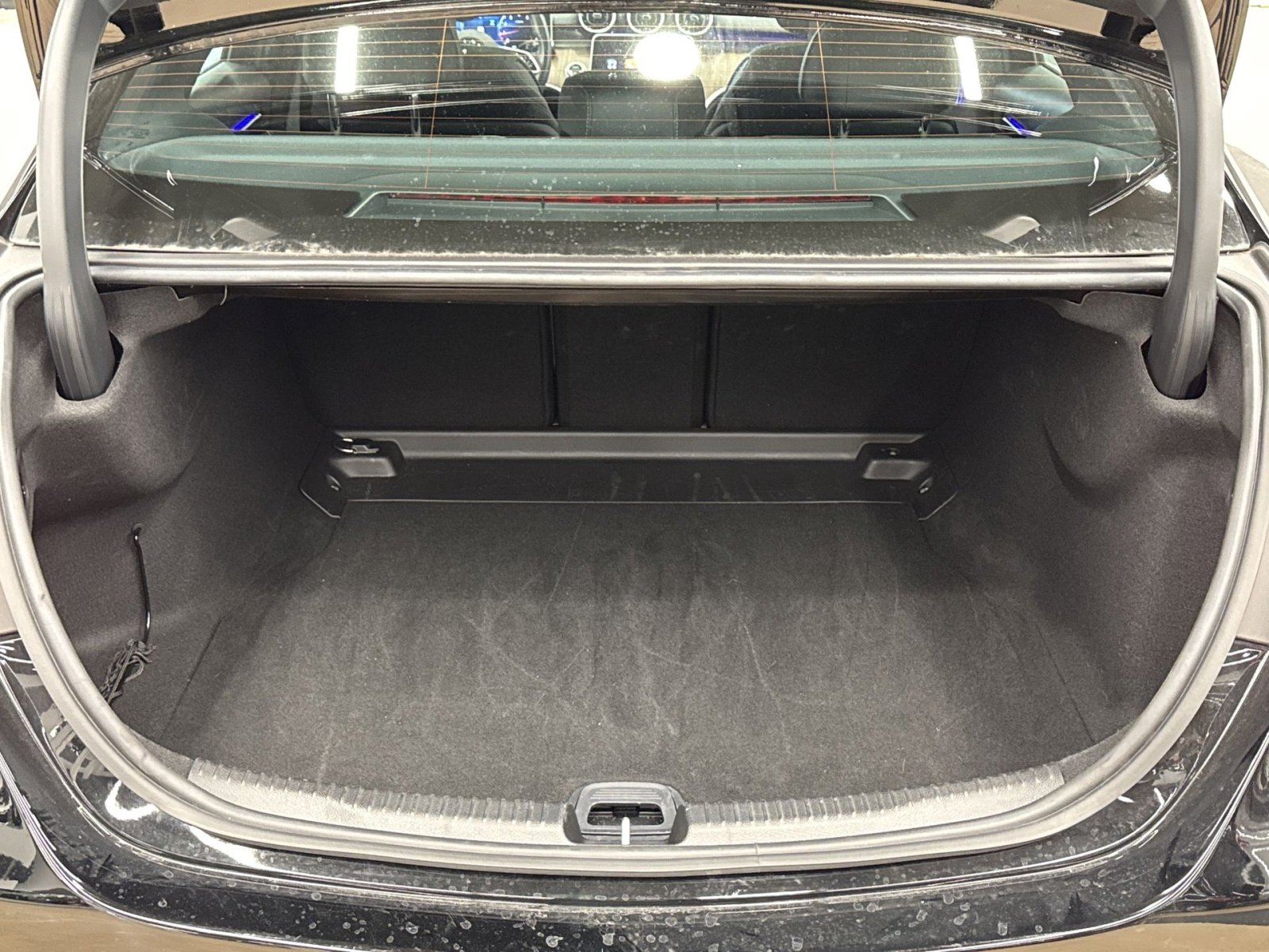 Used 2025 Mercedes-Benz C 300 4MATIC Sedan image 28