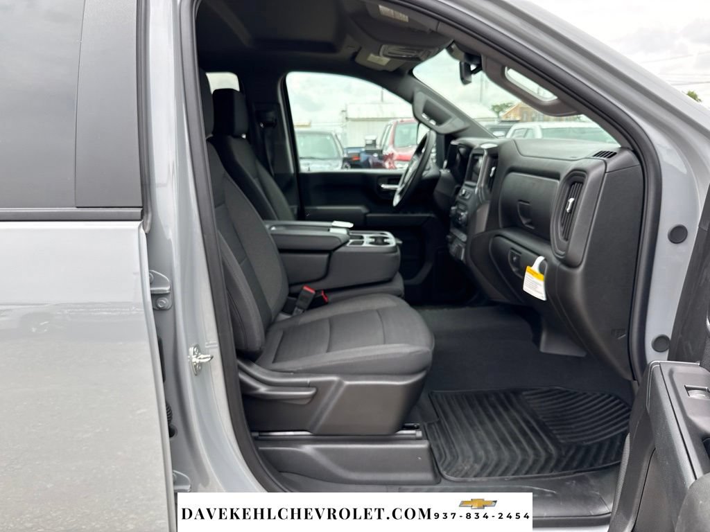 Used 2025 Chevrolet Silverado 2500 Custom w/ Custom Value Package AWD/4WD image 23