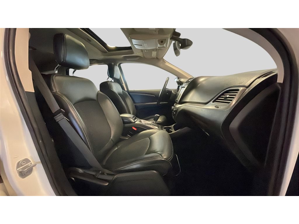 Used 2018 Dodge Journey Crossroad w/ Nav & Sun Group AWD/4WD image 19
