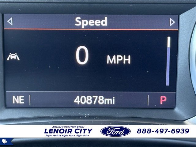 Used 2024 GMC Terrain SLT image 32