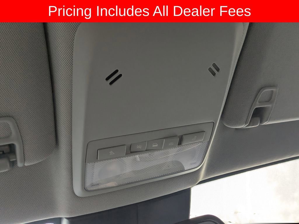 Used 2019 Chevrolet Trax LT w/ LT Convenience Package AWD/4WD image 21