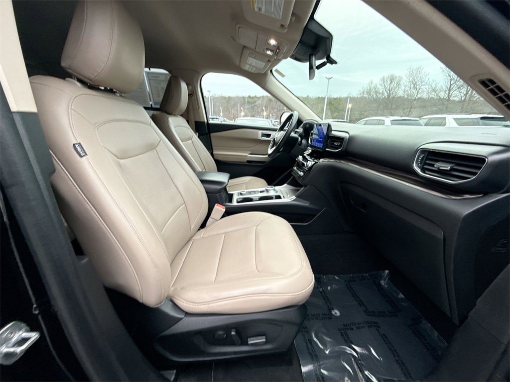 Used 2023 Ford Explorer Limited w/ Equipment Group 301A image 25