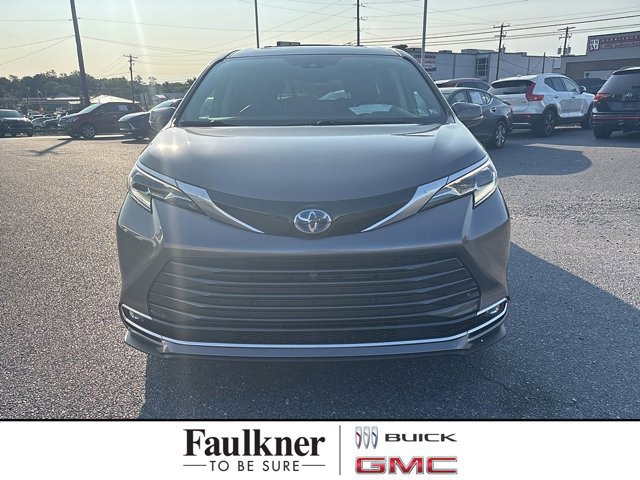 Used 2024 Toyota Sienna Platinum