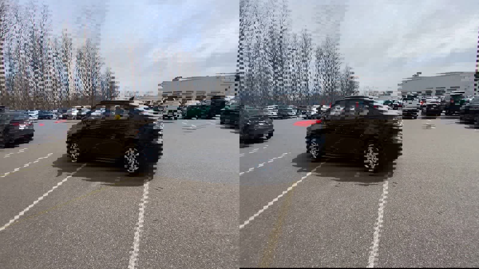 Used 2025 Toyota Corolla LE image 11