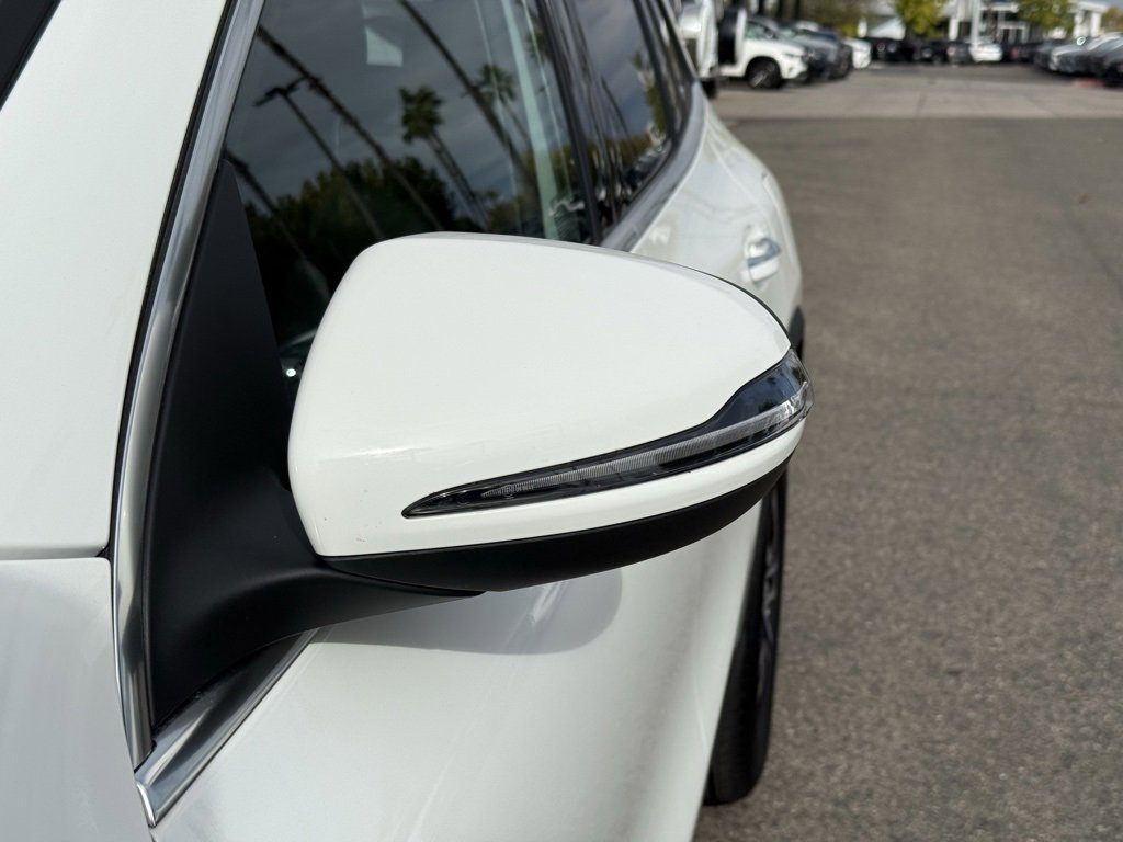 Certified 2025 Mercedes-Benz GLA 250 4MATIC image 24