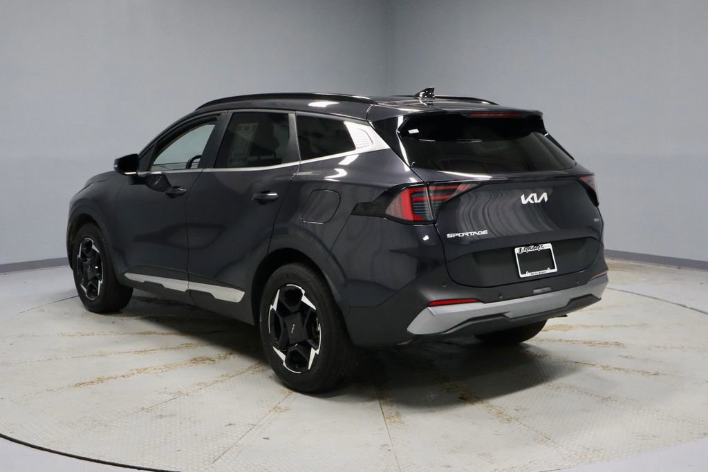 Used 2026 Kia Sportage EX w/ EX Panorama Roof Package AWD/4WD image 9