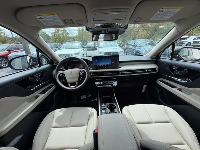 New 2025 Lincoln Corsair FWD image 5