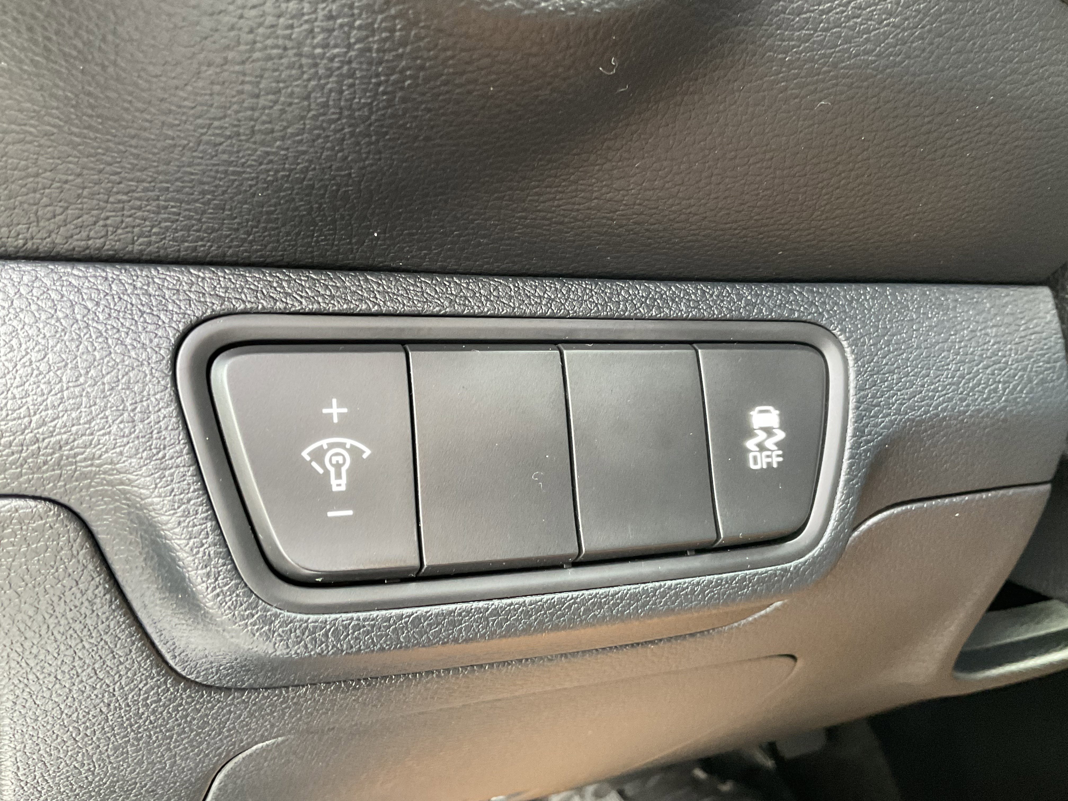 Used 2024 Kia Forte LXS FWD image 25