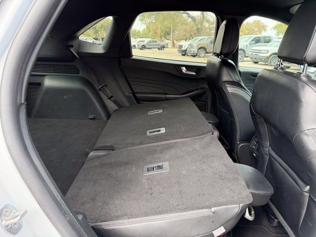 Used 2025 Ford Escape ST-Line image 18